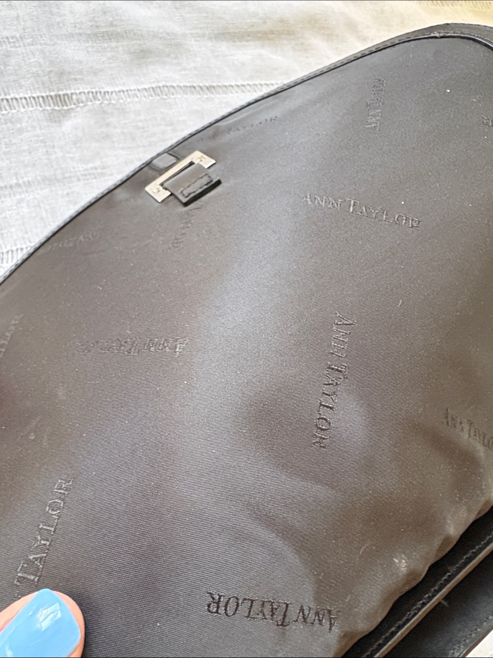 Ann Taylor Classic Black Leather Shoulder Bag - Picture 10 of 14